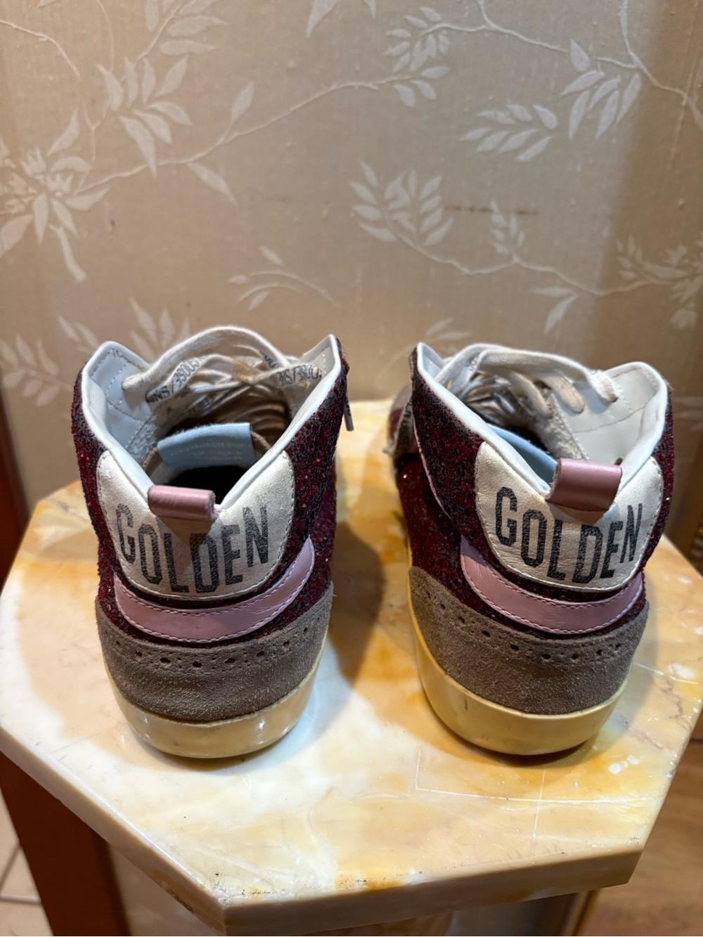Golden Goose Midstar beige suede sneakers with burgundy sequins & star - Picture 3 of 13